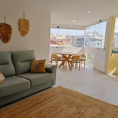 Piso Reformado Frente Al Mar. Appartement Marbellac